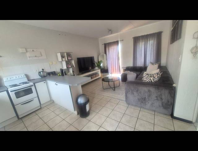1 BEDROOM PROPERTY TO RENT IN MONTGOMERY PARK